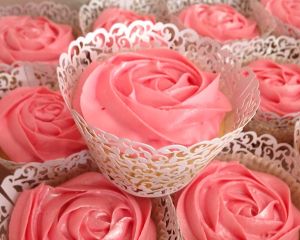 Cupcakes_s_vanilkov_m_kr_mem_do_tvaru_r_e