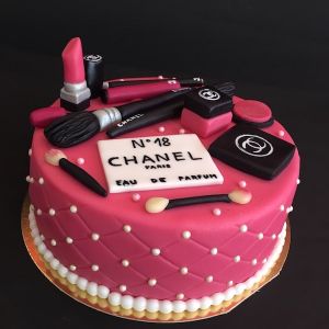 Dort Make-up - šminky - Chanel